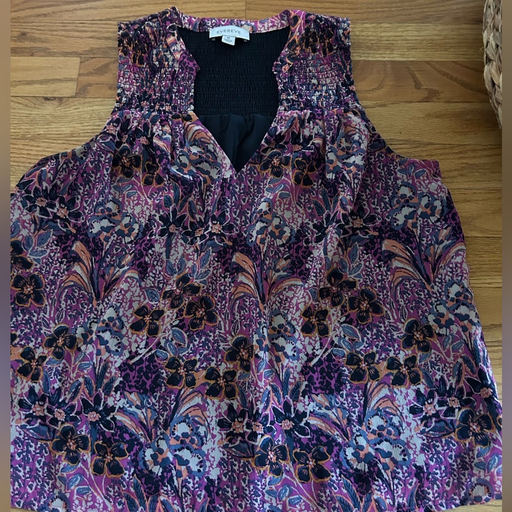 Evereve Sleeveless Top Size M